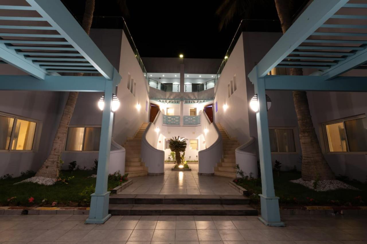 مجمع لاقون السكني - للعائلات فقط Holiday park